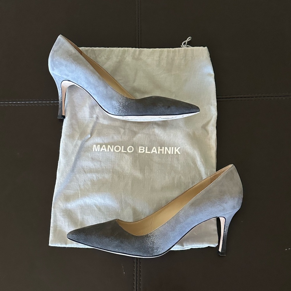 Monolo Blahnik Pumps